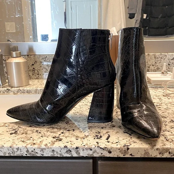 Vince Camuto Benedie Crocodile Booties - Picture 1 of 7